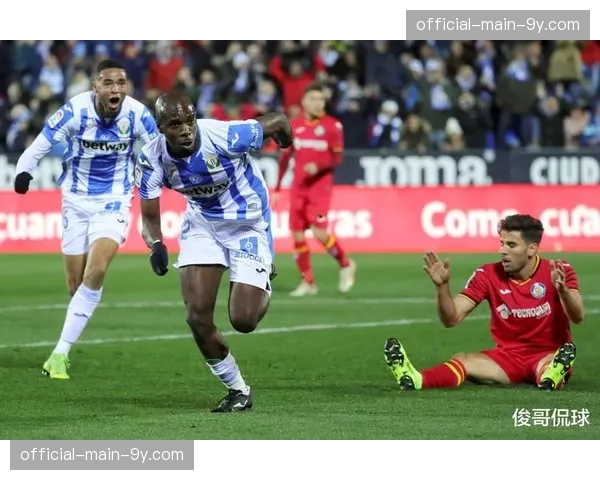 斯图加特3-1逆转霍芬海姆,下半场提升压迫强度成转折点 斯图加特3-1逆转霍芬海姆,下半场提升压迫强度成转折点